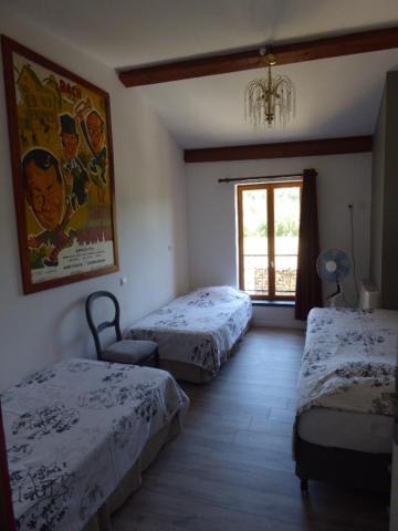 Ferme Robin Bed and Breakfast Marsaz Buitenkant foto
